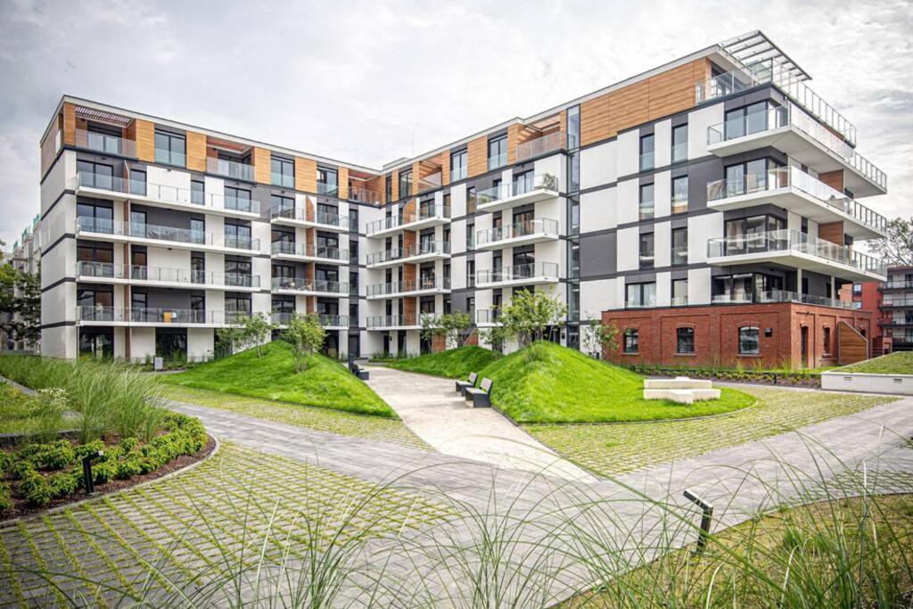 Apartament With Garden Bezplatny Parking !!! Краков Экстерьер фото